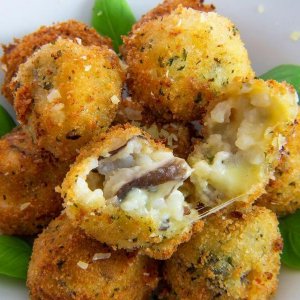 Arrancini Italian Deep Fried Risotto Ball Recipe