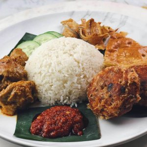 Nasi lemak with chilli and fried chicken