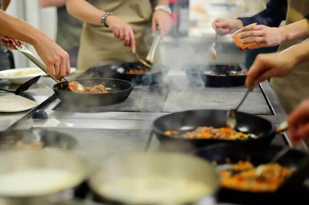 7 Steps to the Perfect Team Building Event in Singapore Your Company Will Thank You For