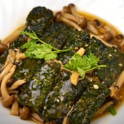 Spinach Tofu with Mushroom Sauce