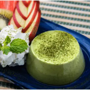 Matcha Pudding with White Chocolate Cream