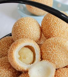 Ban chan Vietnamese sesame ball