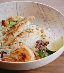 Crispy Bee Hoon with Seafood in Laksa Bisque