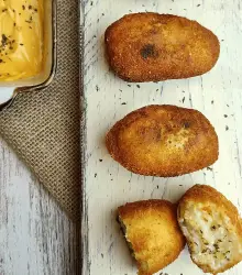 Portobello Croquettes with garlic aioli